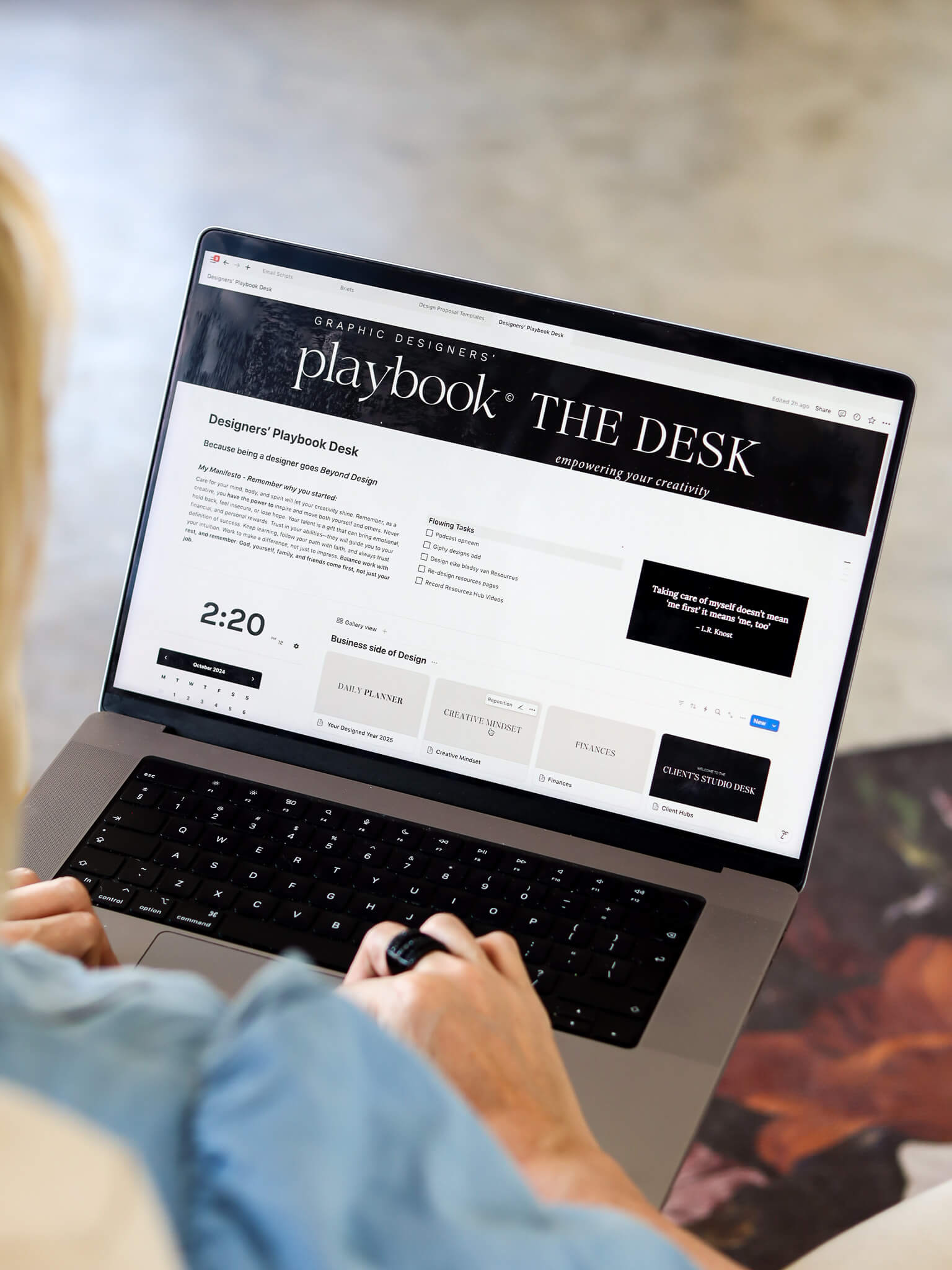Playbook Desk by Kunshuis